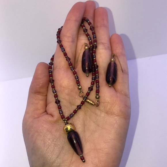 16 3/4" Red And Purple Beaded Necklace with Matching Earrings - Picture 6 of 13